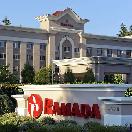 Отель Ramada By Wyndham Олимпия Экстерьер фото The Ramada Inn in Lake Stevens, Washington